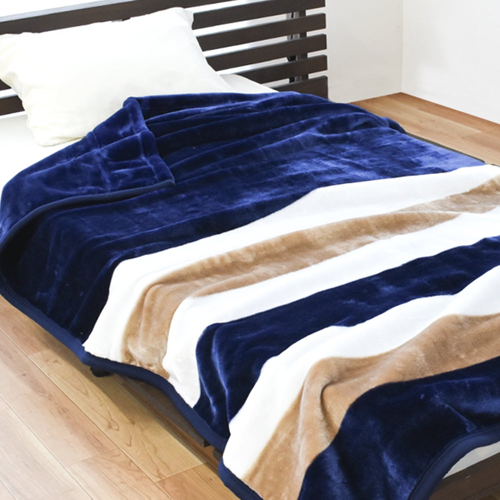 西川 毛布 シングル 2枚合わせ 洗える 暖かい 軽い ブランケット 140