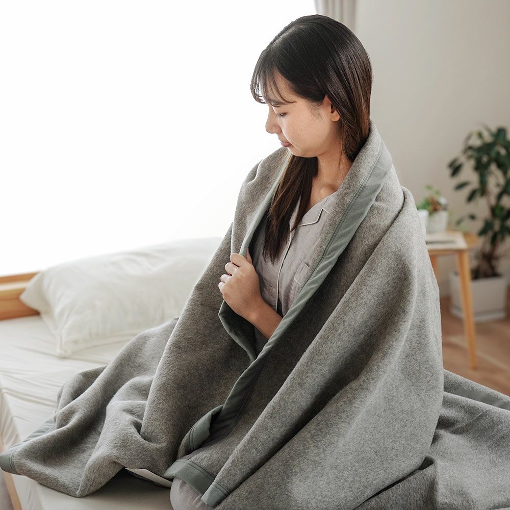 シルク×カシミヤの美しい光沢 西川 シルク混 カシミヤ毛布 シングル