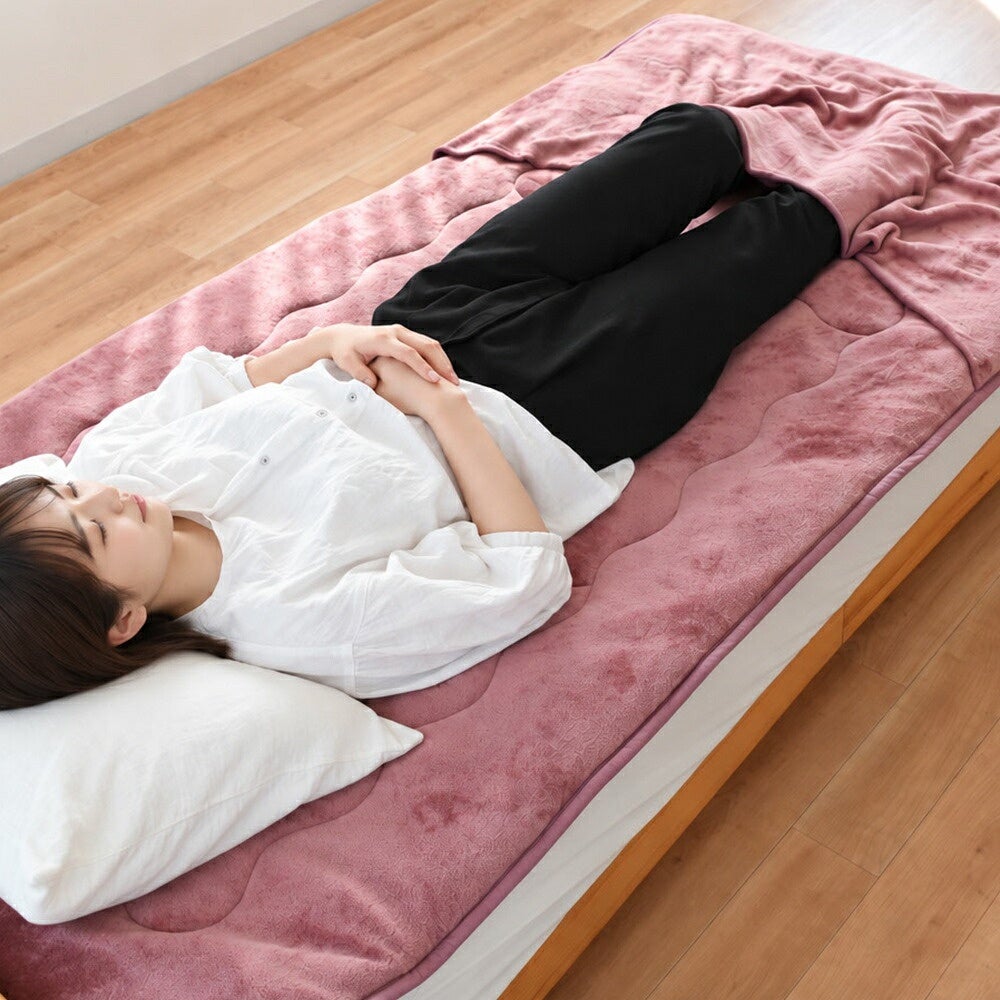 足ポケット付き 多層毛布敷きパッド シングル ベッドで寝て使うイメージ